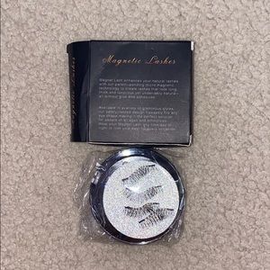 Magnetic Eyelashes